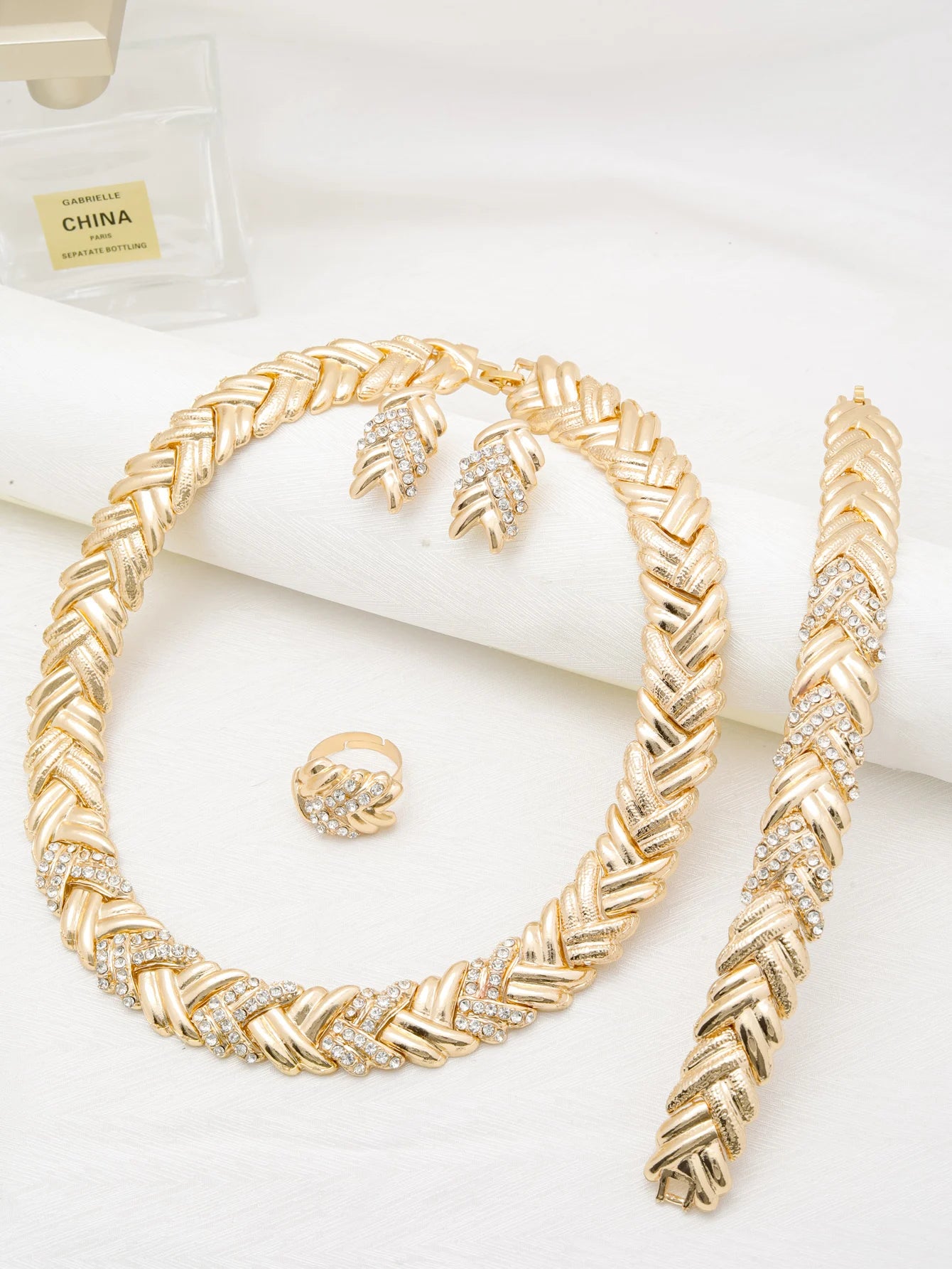 Étendre Dubai Luxury Gold Jewelry Set