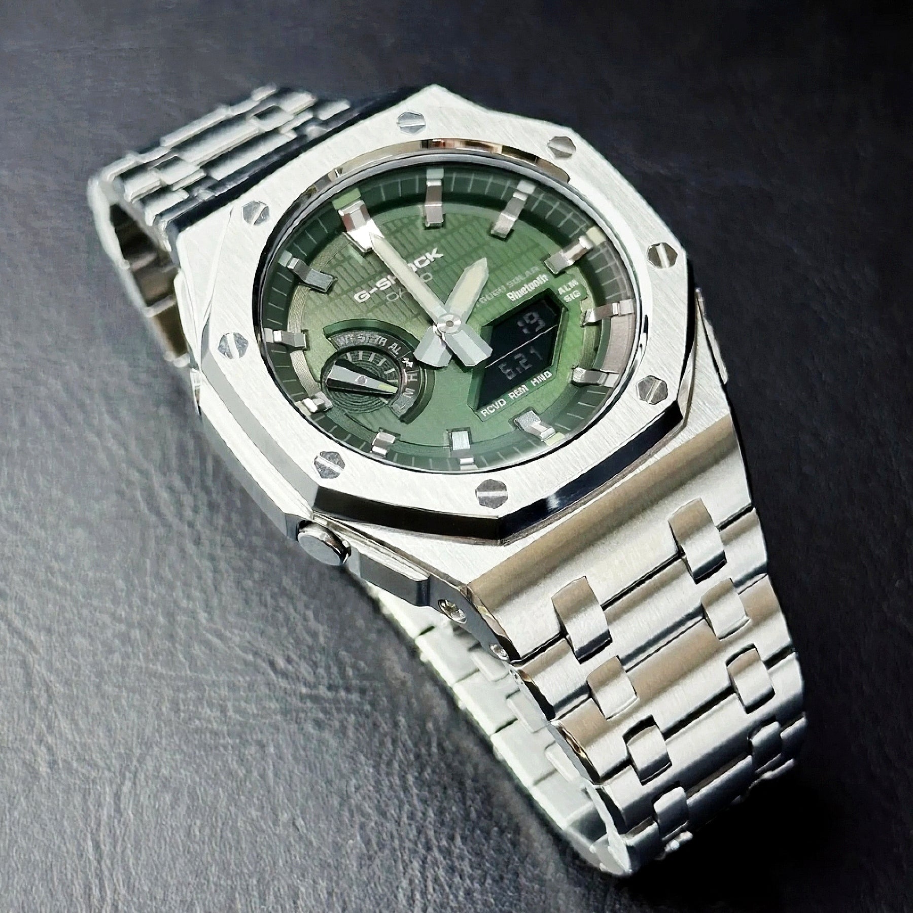 MOD WATCH CO. [Exclusive] Green Waffle & Silver Solar Mod
